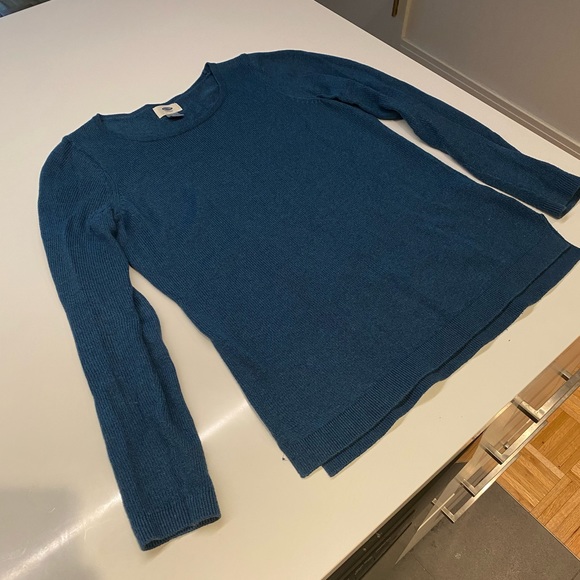 Women’s top - Picture 2 of 4